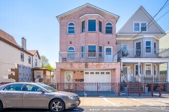 Building Photo - 149 Clinton Ave