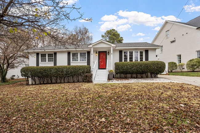 Foto del edificio - 301 Latimer Rd