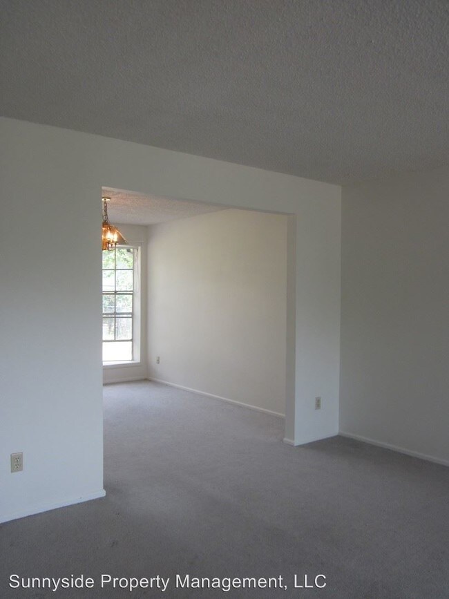 Foto del edificio - 7880 Grasmere Dr