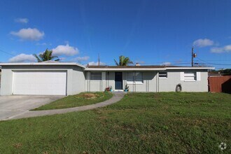Building Photo - 290 Eyre Ave