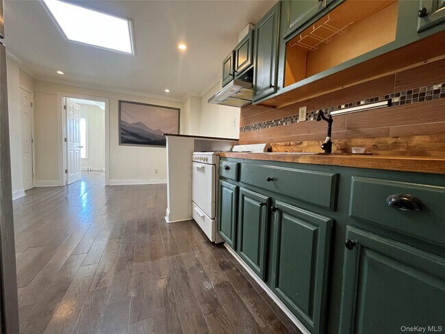 Building Photo - 210 Thomas S Boyland St