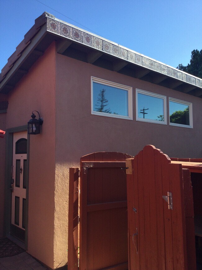 New ADU (Adjacent Dwelling Unit) in garden of large property in residential north Los Altos - 132 Loucks Ave