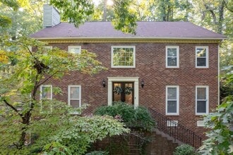 Building Photo - 2339 Milstead Cir NE