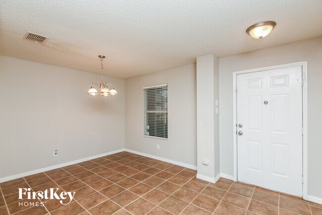 Building Photo - 623 Blue Chalk Dr