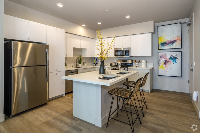 2BR, 2BA -951SF - Strada 1200