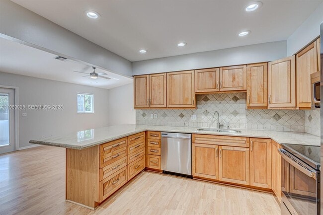 Foto del edificio - 15216 85th Ave N