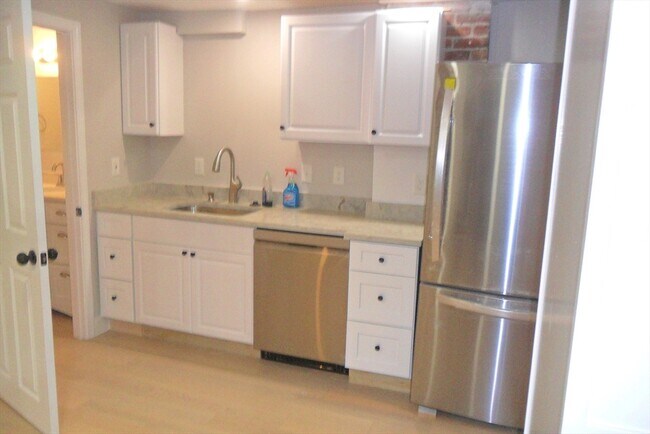 Foto del edificio - 400 Concord St