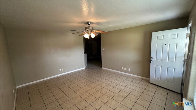 Building Photo - 3209 Baldwin Loop