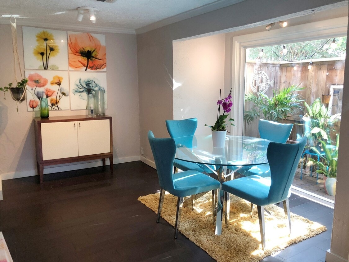 Foto principal - 2510 Whitney St