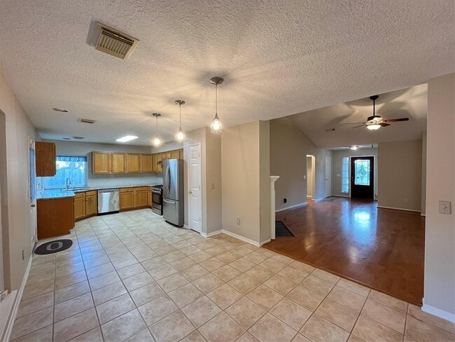 Building Photo - 5730 Forest Timbers Dr