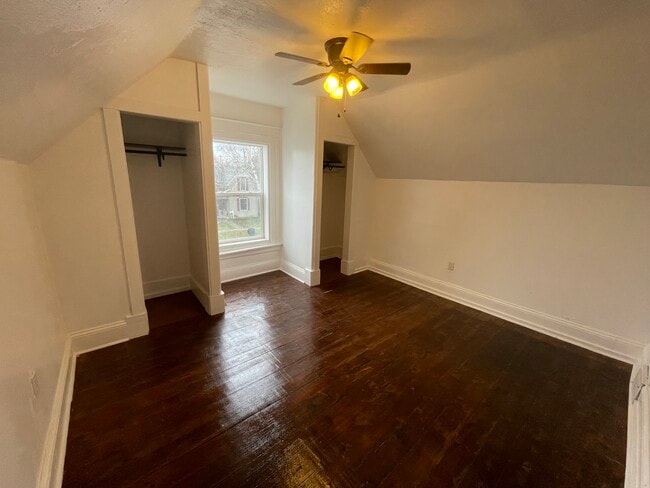 1st Bedroom - 311 E Melendy St