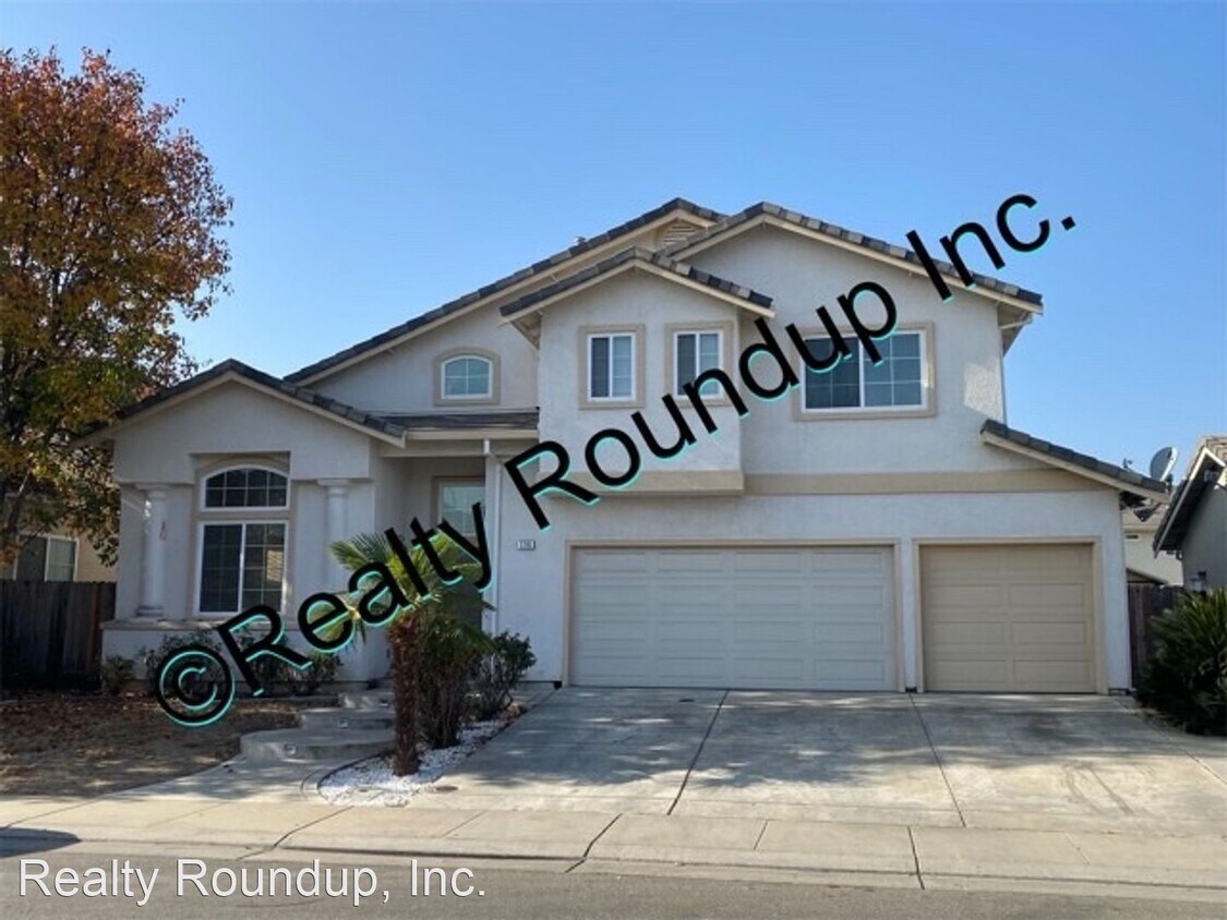 Primary Photo - 5 br, 3 bath House - 5265 Agapanthus Ct.