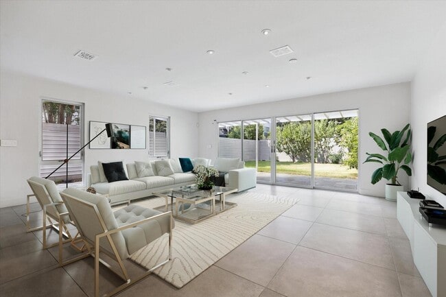 Foto del edificio - 1222 Marconi St