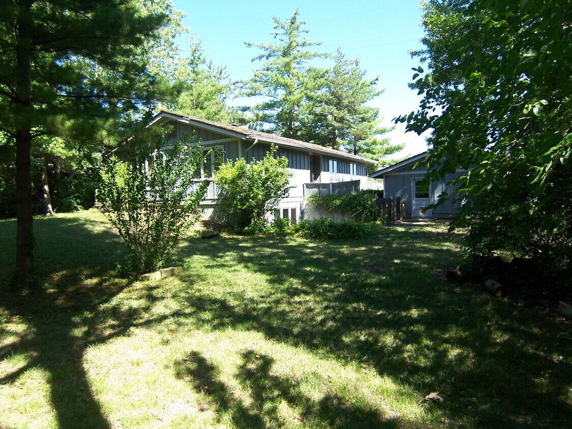 1601 W 19th St, Lawrence, KS 66046 House Rental in Lawrence, KS