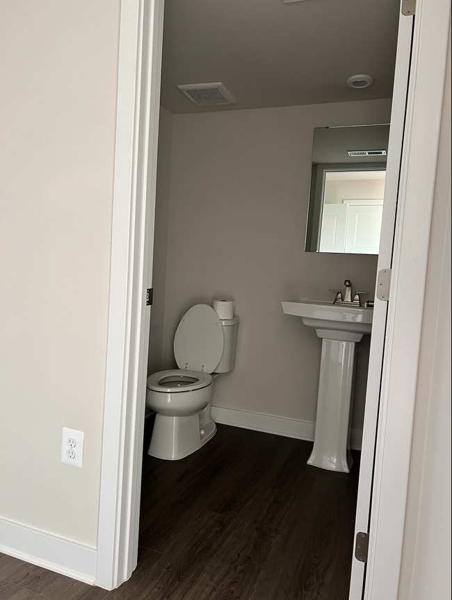 Powder Room - 5957 Jefferson Technology Blvd