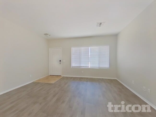 Building Photo - 6923 S 50th Dr