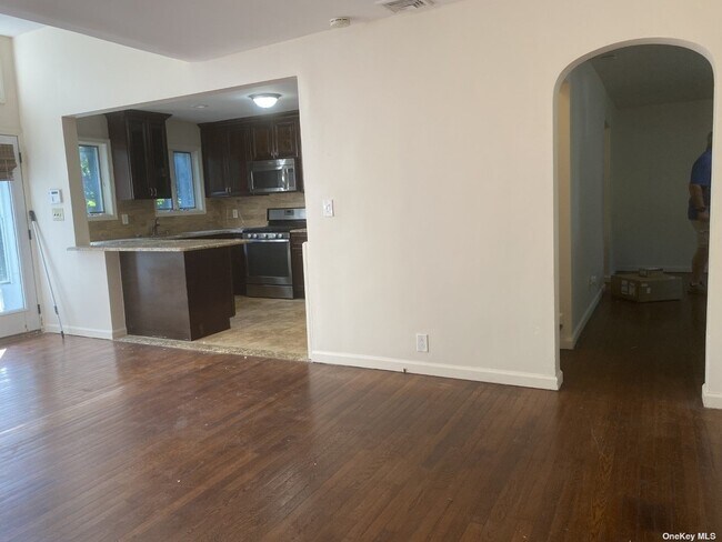 Foto del edificio - 78 Woodbine Rd