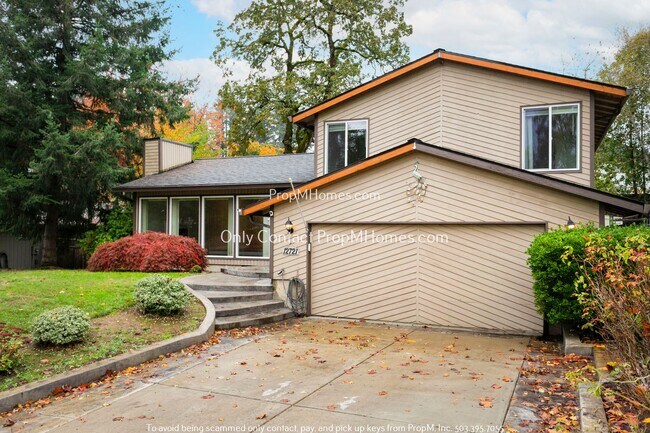 Building Photo - Sun-Filled Sanctuary with Modern Amenities...