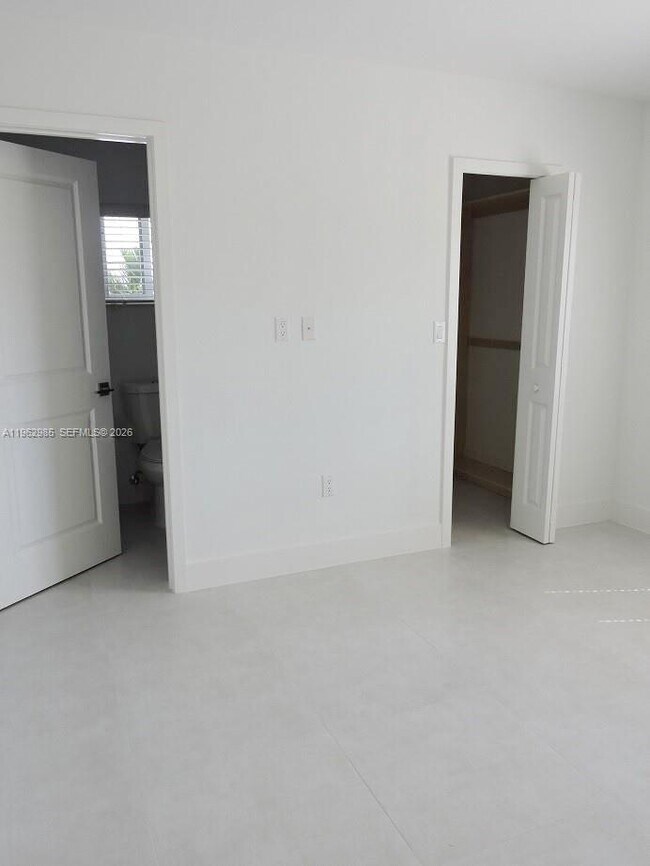 Foto del edificio - 3323 SW 87th Pl