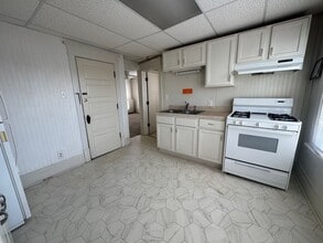 Building Photo - 2221 Olive St