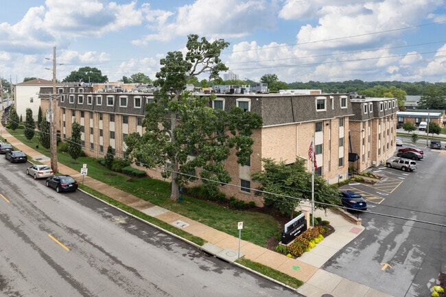 Park Clayton - Park Clayton Apartments