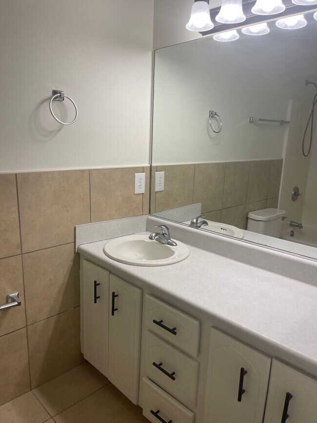 Foto del edificio - 116 Leeswood Circle - 3 Bedroom 2 Bath Duplex