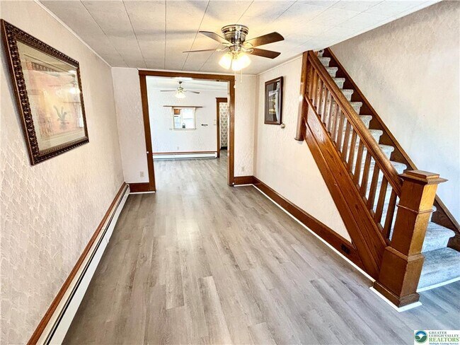 Foto del edificio - 308 W Franklin St