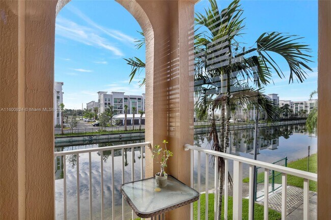 Foto del edificio - 5769 Hampton Hills Blvd