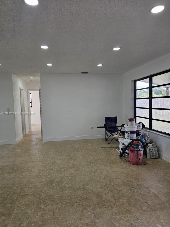 Foto del edificio - 2 bedroom in Miramar FL 33023