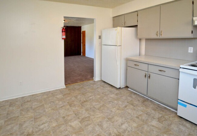 Foto del edificio - 6 Rainbow Forest Dr