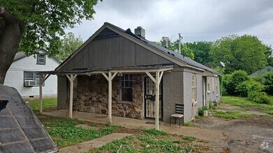 Building Photo - 768 Dallas St