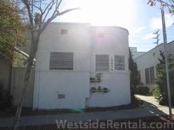 Primary Photo - 10456 Santa Monica Blvd