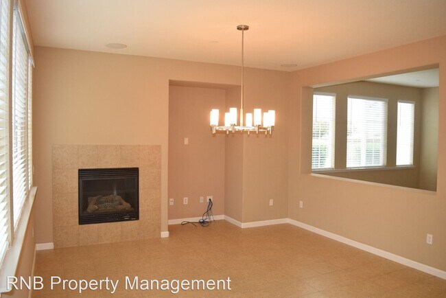 Foto del edificio - 3 br, 2.5 bath House - 503 Luella Lane