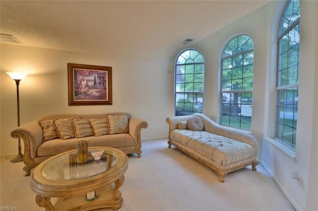 Sala de estar - 6752 Burbage Landing Cir