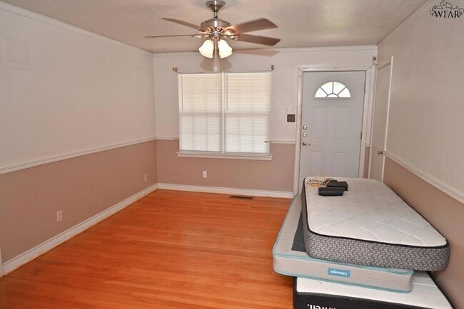 Building Photo - 4644 Bunny Run Dr