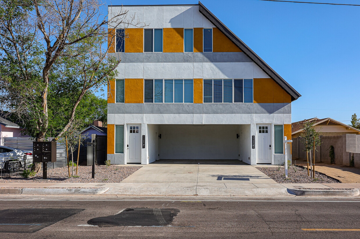 Photo - 1122 E Roosevelt St (Phoenix, AZ)