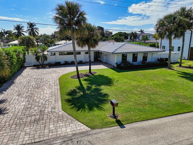 Foto del edificio - 12 Leeward Cir