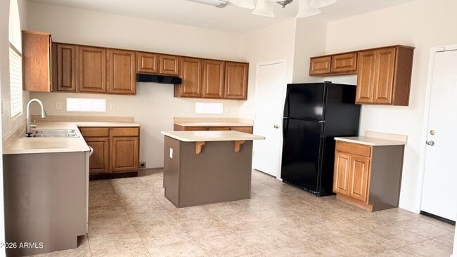 Building Photo - 17364 N Marina Ave