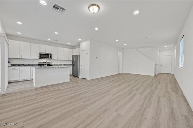 Foto del edificio - 8136 Rockflower St