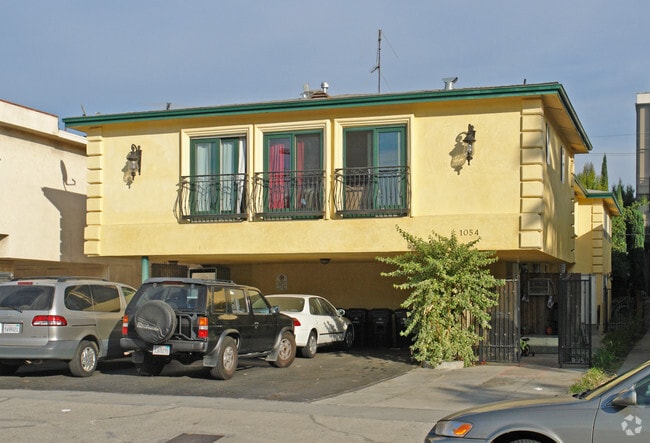 Building Photo - 1054 S Wooster St