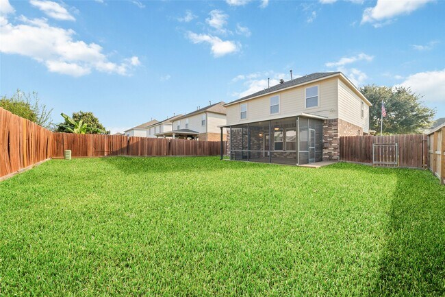 Building Photo - 2707 Youpon Lake Ct