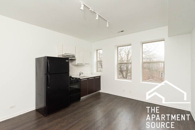 Foto del edificio - 5054 N Winthrop Ave