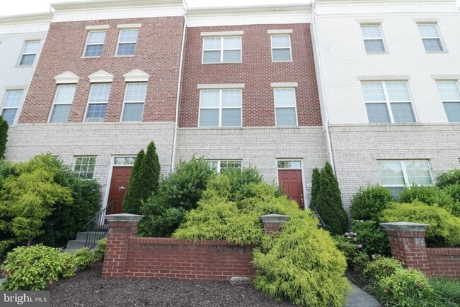 Photo - 22702 Parkland Farms Terrace Townhome