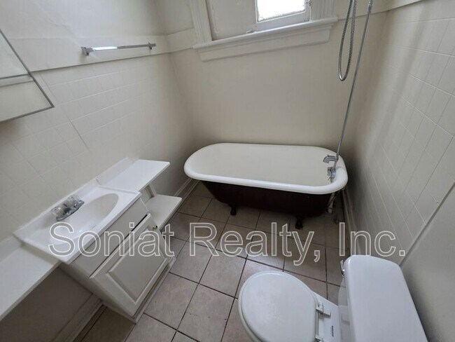 Foto del edificio - 3030 Palmyra St