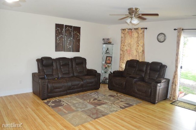 Foto del edificio - 12 Gray Coach Ln