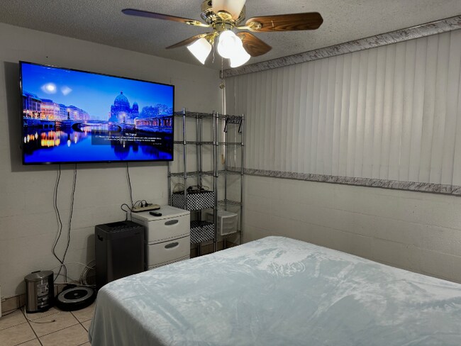 Building Photo - 1867 Kaio?o Dr