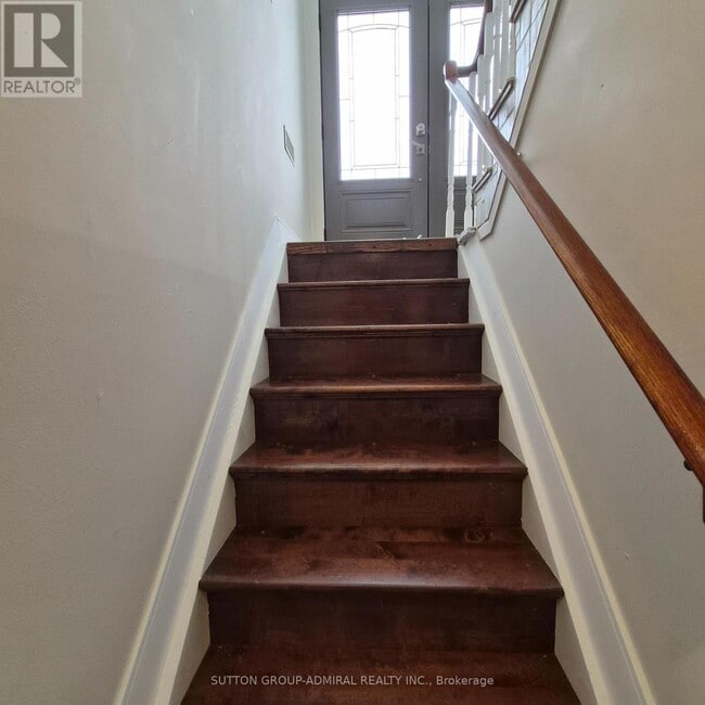 Building Photo - 104 Armitage Dr