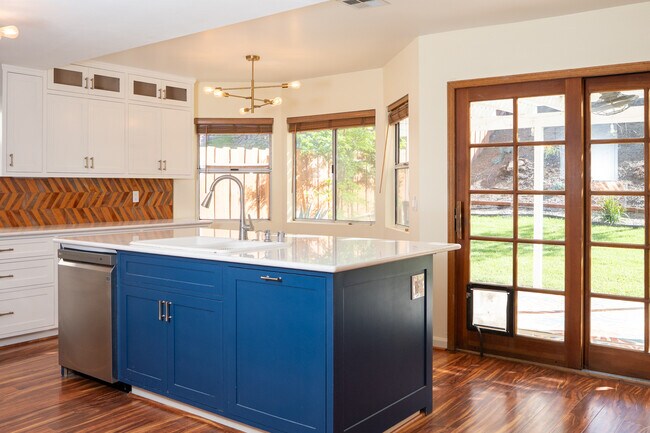 Foto del edificio - 19830 Terri Dr