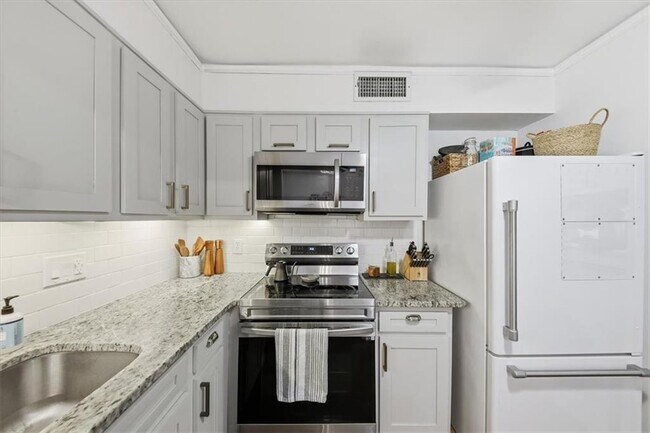 Foto del edificio - 133 Woodmere Square NW