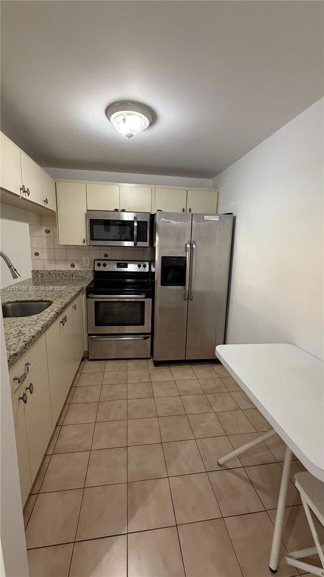 Foto del edificio - 6385 W 27th Ave